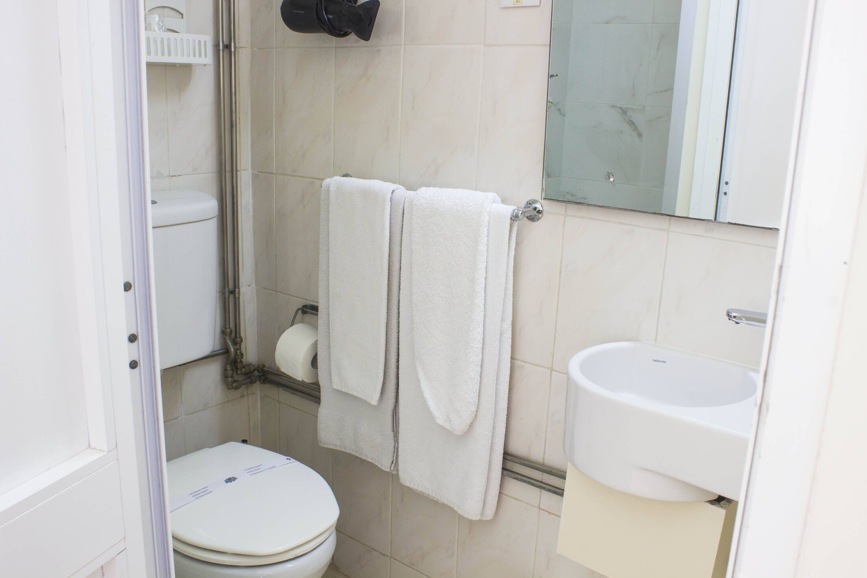 double room, 1 double bed, garden view | 1 bedroom, desk, free wifi, bed sheets