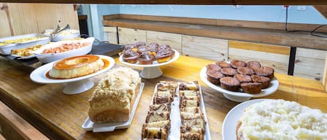 Petit déjeuner buffet (35 BRL par personne)