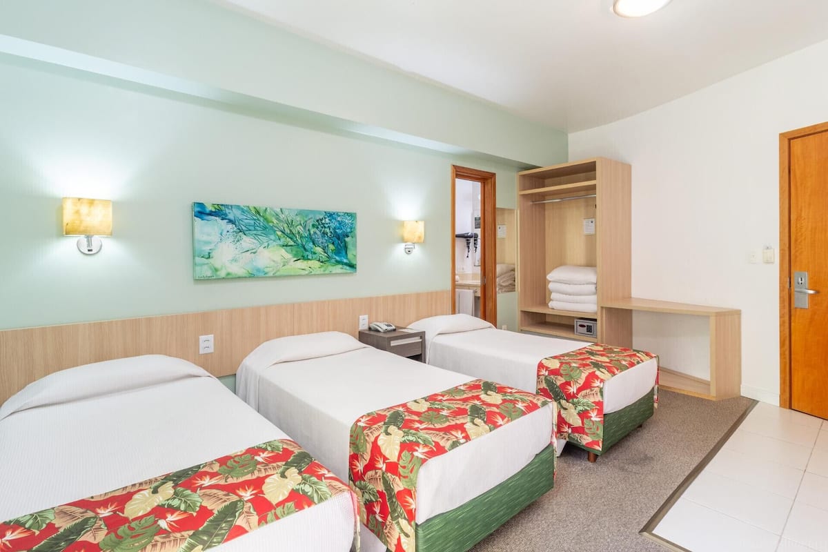 1 Schlafzimmer, Minibar, Zimmersafe, Schreibtisch