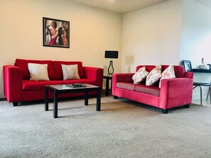 Deluxe Apartment, 2 Bedrooms, Non Smoking, Jetted Tub | Living area - Salerno Motel Apartments (Christchurch)