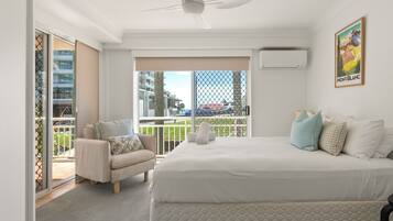 Deluxe Apartment, 1 Bedroom | Individually decorated, individually furnished, iron/ironing board