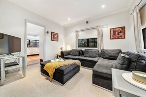 DenFenella Lodge | Living area