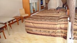 ميني بار ومُنبهات