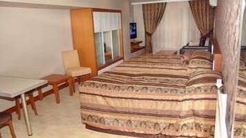 Suite | Minibar, alarm clocks