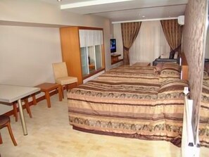 ميني بار ومُنبهات