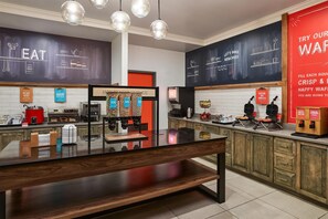 Petit déjeuner continental compris tous les jours