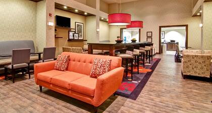 Hampton Inn & Suites by Hilton Red Deer