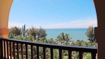 Deluxe Sea Double | Beach/ocean view
