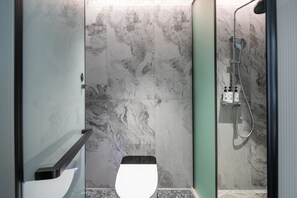 Decoración personalizada, muebles diferentes y escritorio