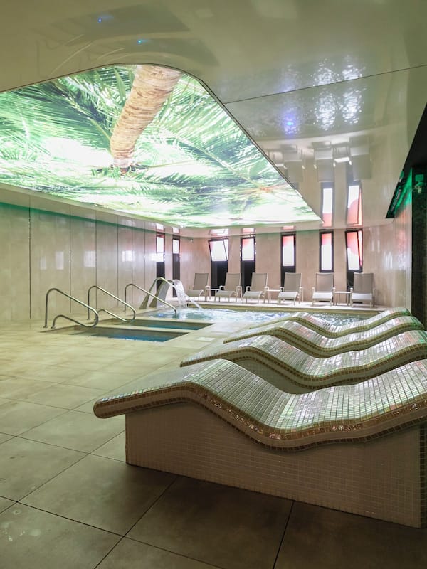 Couples treatment rooms, body treatments, body wraps, body scrubs