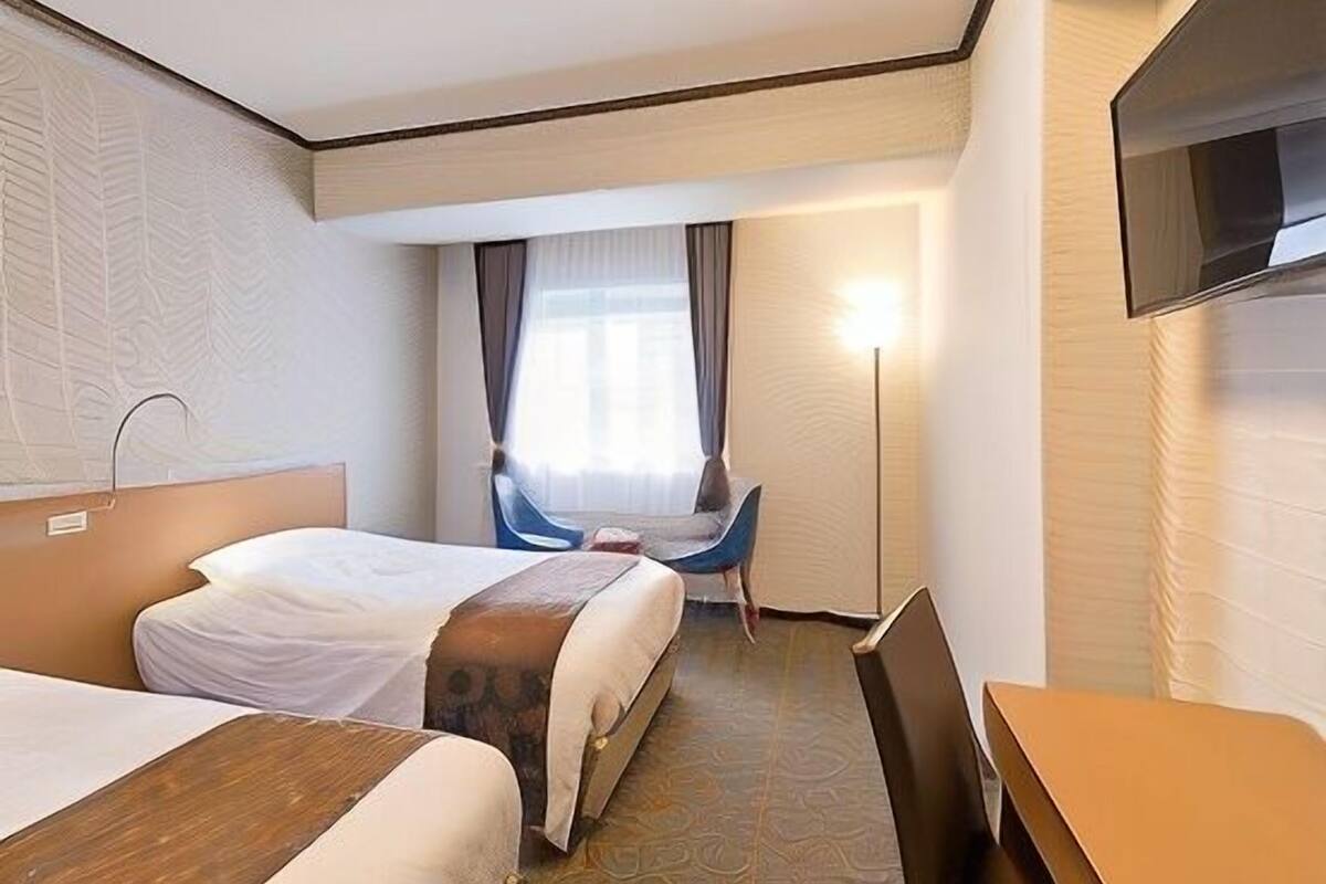 Caixa forta a l'habitació, wifi gratuïta i roba de llit