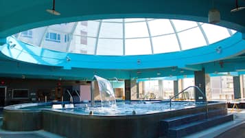 Indoor spa tub
