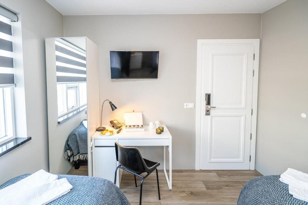 Select Comfort beds, desk, soundproofing