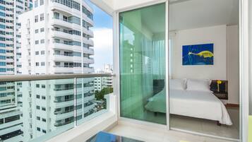 Estúdio (Apartment) | Sacada