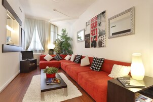 Televisión 93 cm con canales de televisión vía satélite