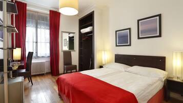 Premium bedding, in-room safe, desk, blackout curtains