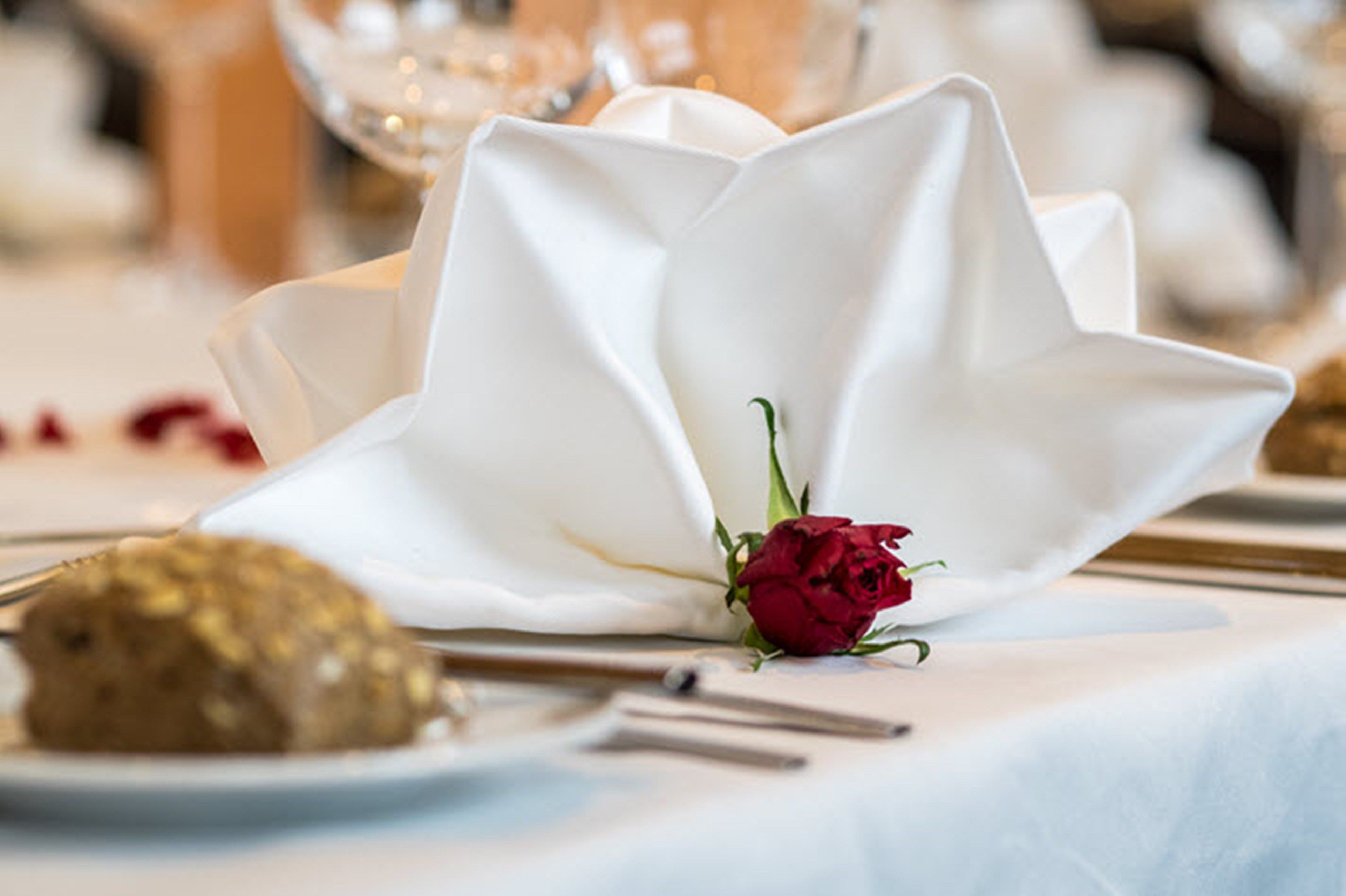 breakfast and lunch served