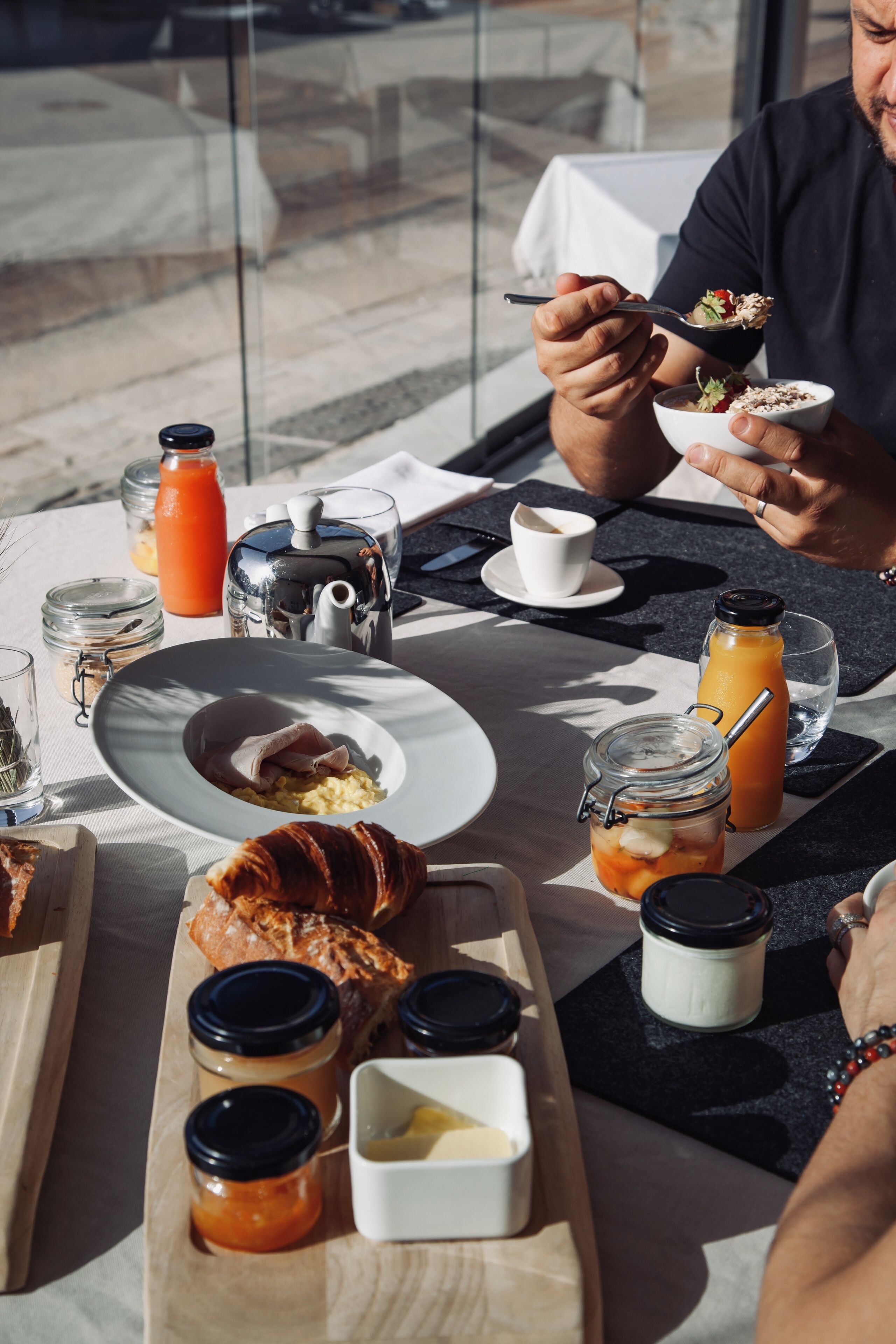 daily buffet breakfast (eur 15 per person)