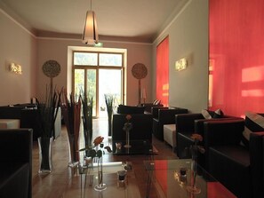 Lobby sitting area - Seehotel Grüner Baum (Hallstatt)