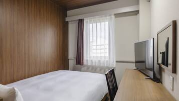 In-room safe, desk, laptop workspace, iron/ironing board