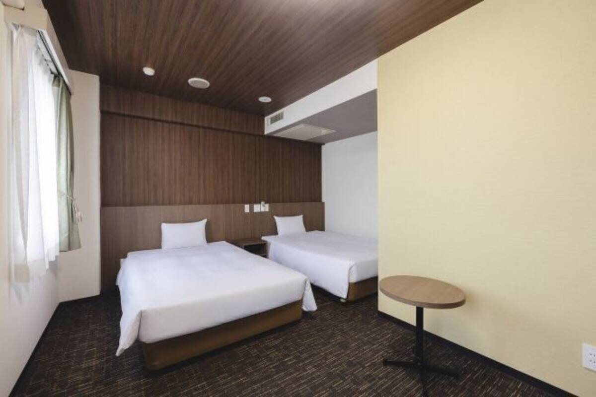 In-room safe, desk, laptop workspace, iron/ironing board