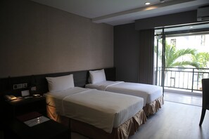Deluxe Room - Grand Kuta Hotel and Residence (Legian)