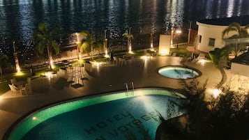 Deluxe Room, Lagoon View | Terrace/patio