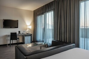 Superior Room, 1 King Bed | Minibar, in-room safe, blackout drapes, soundproofing - AC Hotel Atocha by Marriott (Madrid)