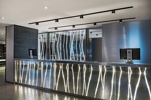 Reception - AC Hotel Atocha by Marriott (Madrid)