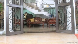 Unclassified image, 5 of 75, button - Casa Nicarosa Hotel (Manila)