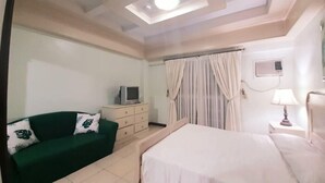 Unclassified image, 3 of 75, button - Casa Nicarosa Hotel (Manila)