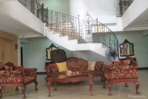Khu sảnh