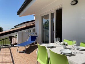 Apartamento estándar, 1 habitación (massima occupancy 4 pax ) | Balcón