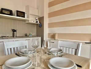Unclassified image, 5 of 74, button - Beatrix - Apartments (Bardolino)