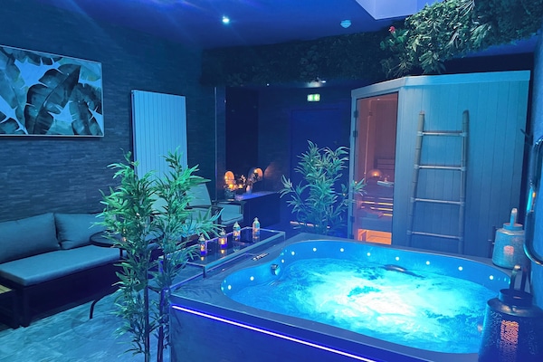 Turkish bath, hot stone massages, sports massages, body wraps