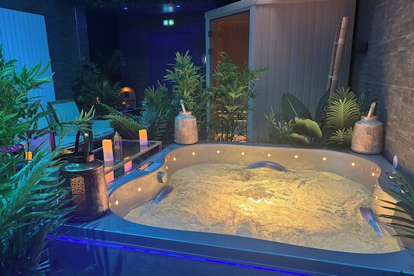 Turkish bath/hammam, hot stone massages, sports massages, body wraps