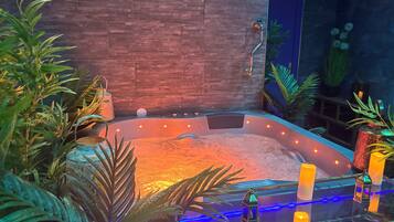 Hammam, massages aux pierres chaudes, massages sportifs