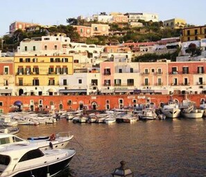 Exterior - Mari (Ponza)