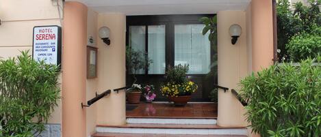 Entrada de la propiedad