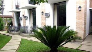 Ảnh chưa phân loại, 5 trong số 60 ảnh, nút