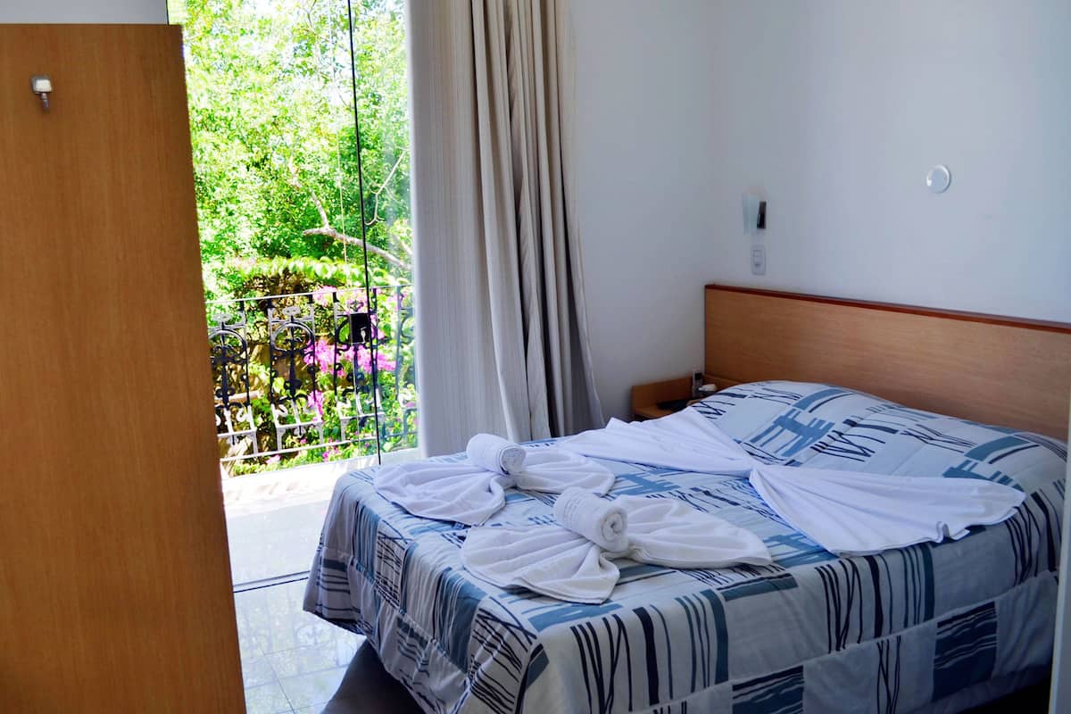 Minibar, Verdunkelungsvorhänge, kostenloses WLAN, Bettwäsche