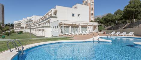 Indoor pool, outdoor pool