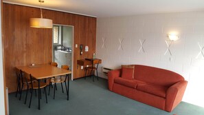 Standard Apartment, 2 Bedrooms | Living room