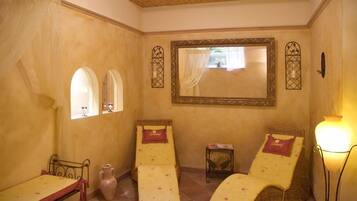 Massage/treatment rooms, massages