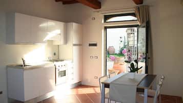 Deluxe-Apartment, 2 Schlafzimmer, 2 Bäder | Eigene Küche | Wasserkocher