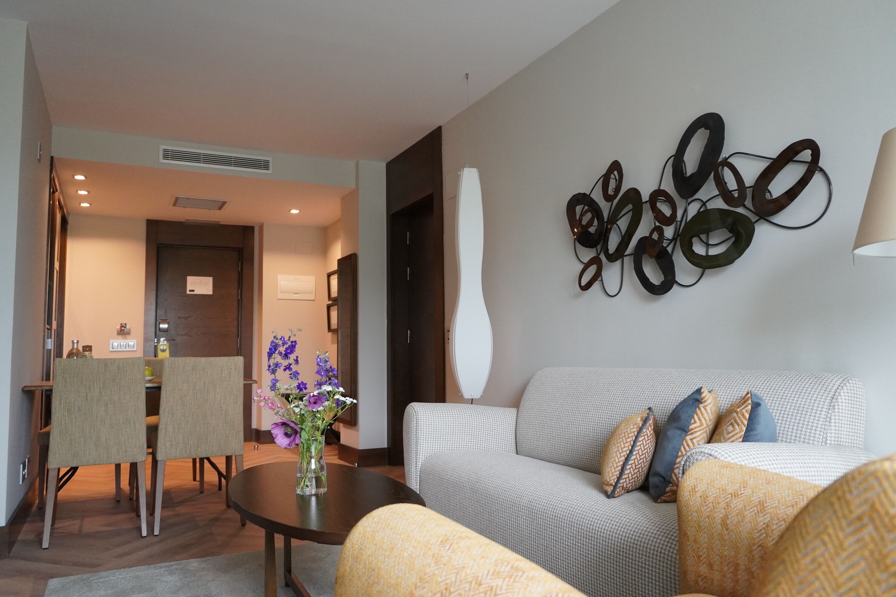 suite (gran astur suite) | living area | tv, mp3 dock