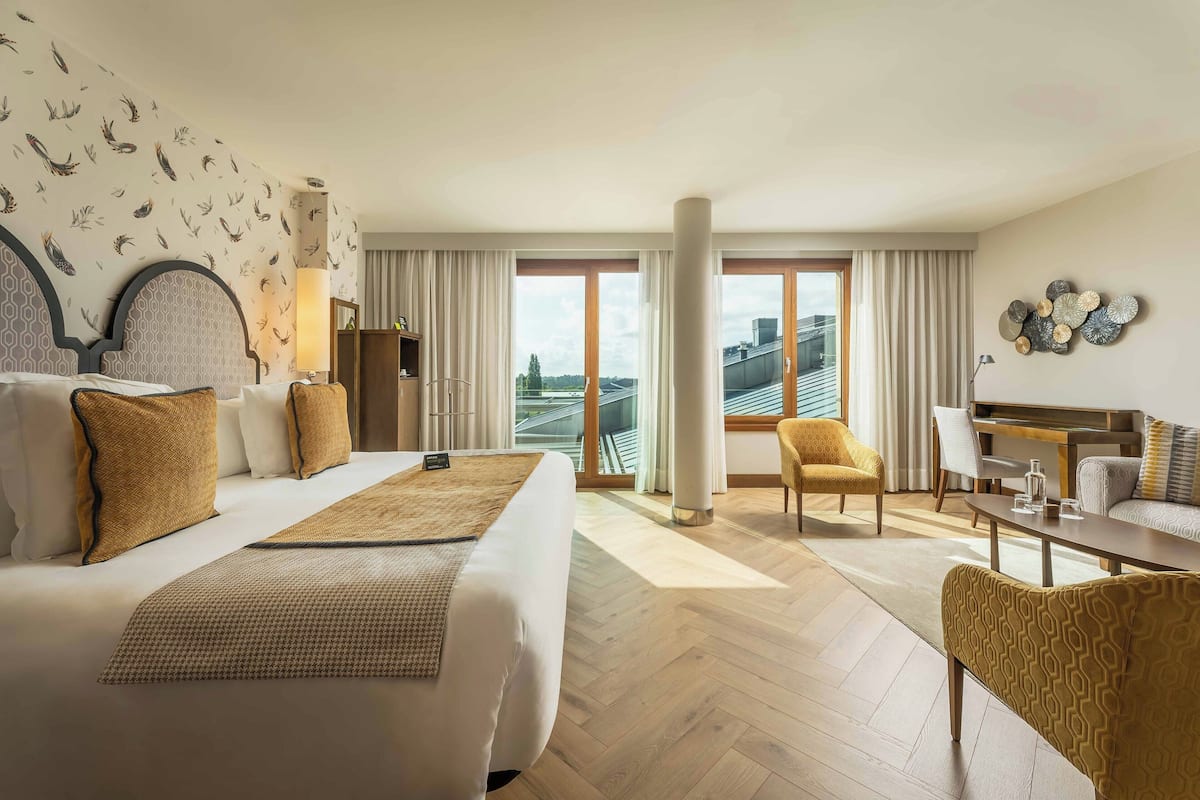 1 bedroom, minibar, in-room safe, desk