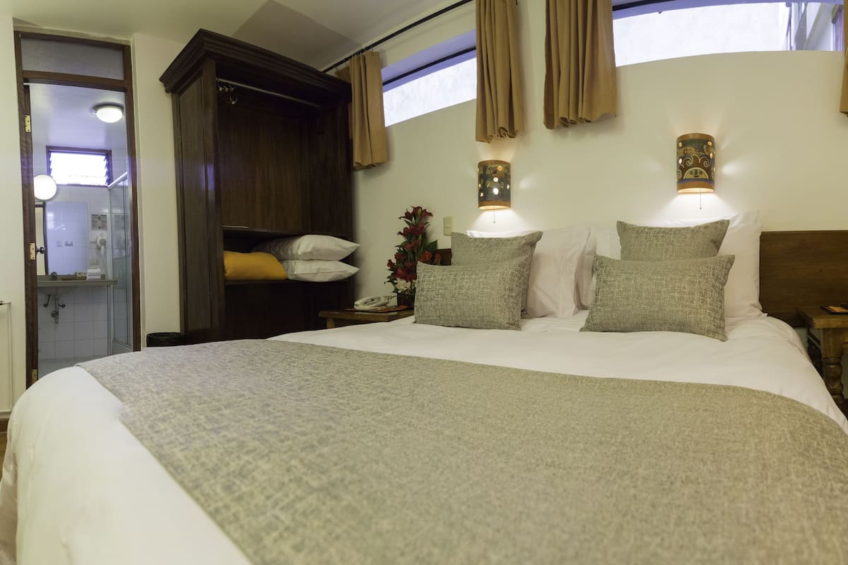 Literie de qualité supérieure, surmatelas, minibar