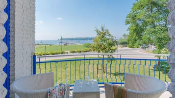 Tweepersoonskamer, balkon, uitzicht op zee | Balkon