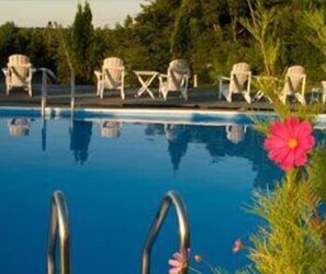 Seasonal outdoor pool, sun loungers